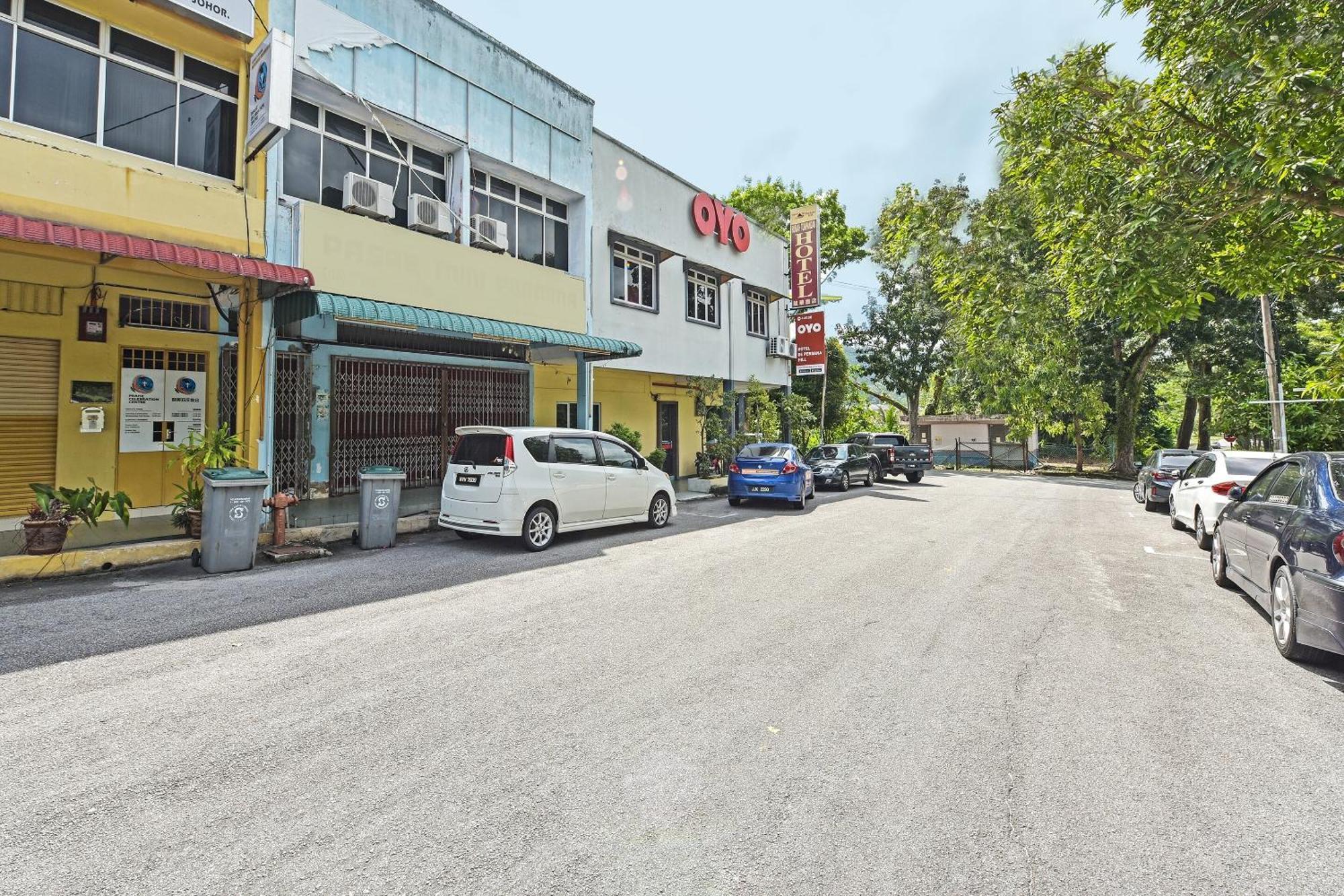 Super Oyo 44036 Hotel De Perdana Hill Batu Pahat Zewnętrze zdjęcie