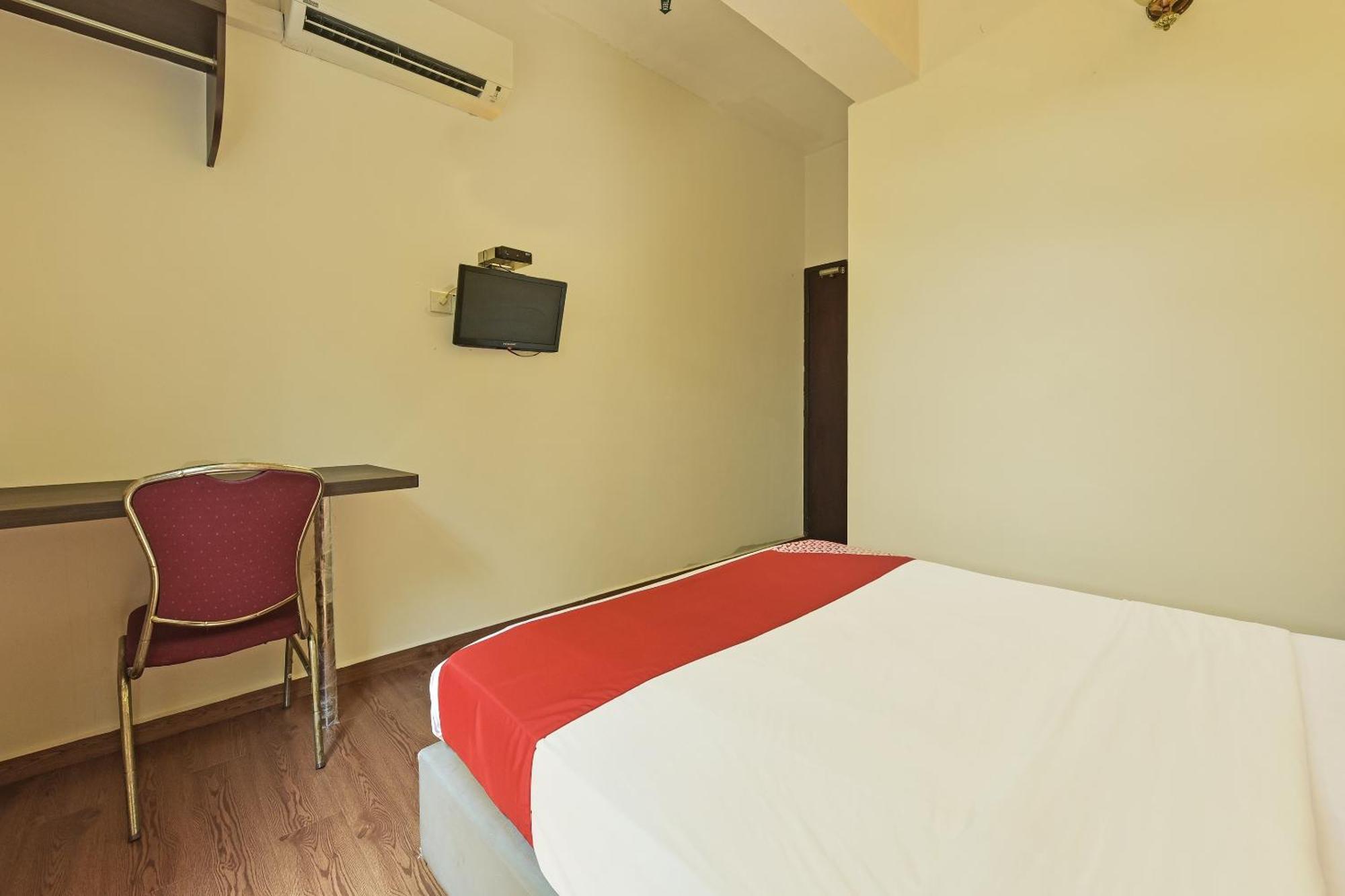 Super Oyo 44036 Hotel De Perdana Hill Batu Pahat Zewnętrze zdjęcie